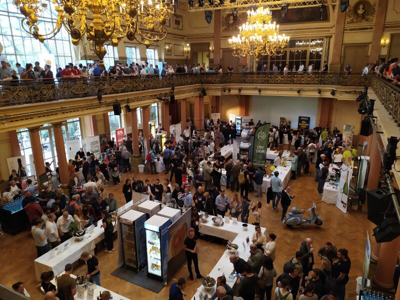 File:Panorama cider world frankfurt 2024 1600 faa27042024.jpg